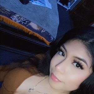 Meet your Posher, Ino